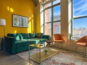 McCormick Place with city view 2br-2ba for 8 guests - optional Parking & Gym Access